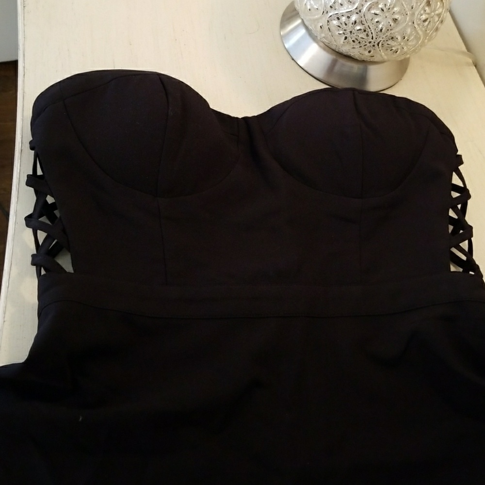 Dress - Picture 5 of 6